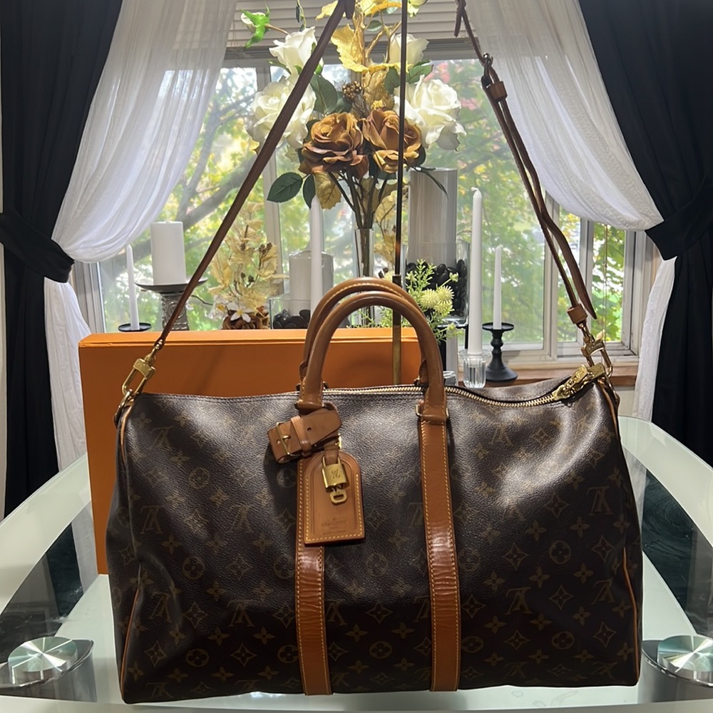 Authentic Louis Vuitton Monogram Keepall Bandouli… - image 2